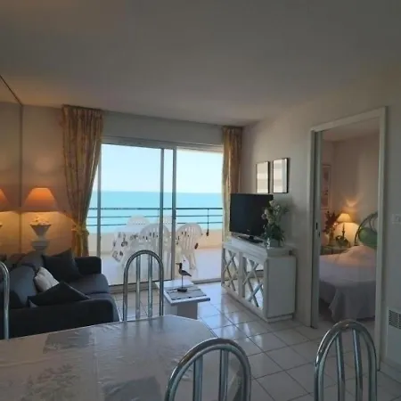 Sete, 2 Pieces, 6 Personnes - Fr-1-472a-27 Sète