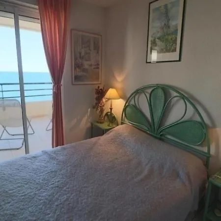 Sete, 2 Pieces, 6 Personnes - Fr-1-472a-27 Sète